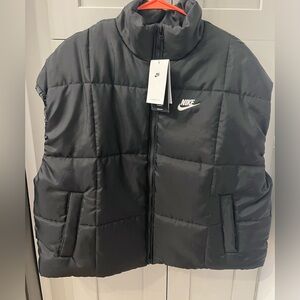 ‼️SOLD‼️Nike Sportswear Classic oversized Puffer Therma-FIT LOOSE Vest Black M
